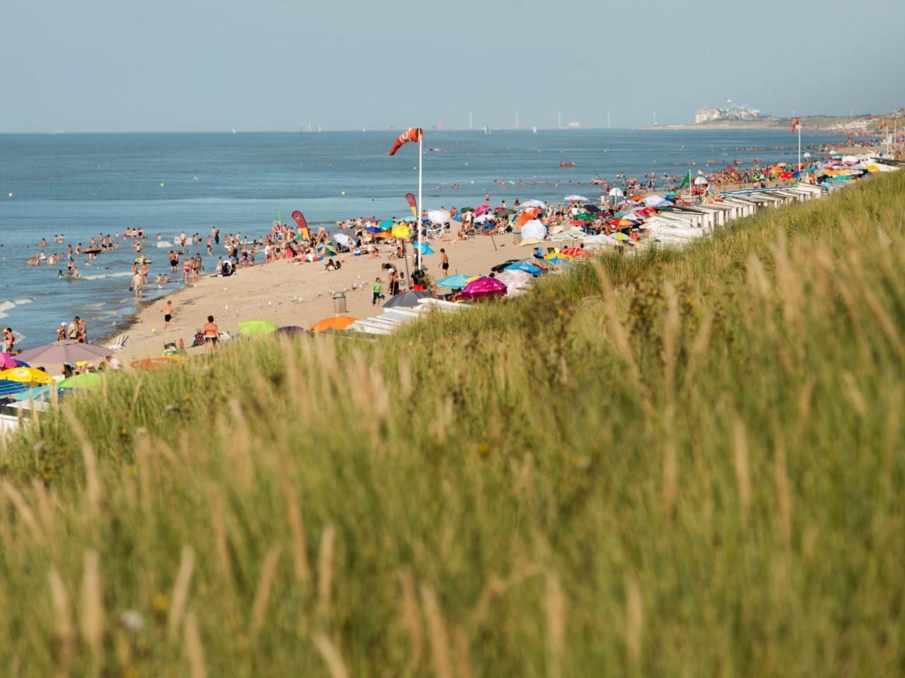 Holiday Home Noordzeepark Zeewind Bredene Bagian luar foto